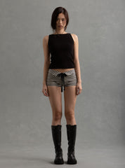 Fang Shorts