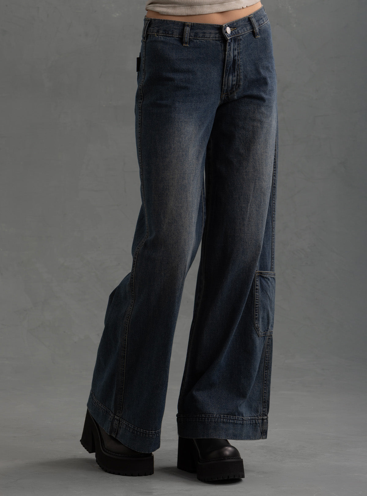 Serif Pants