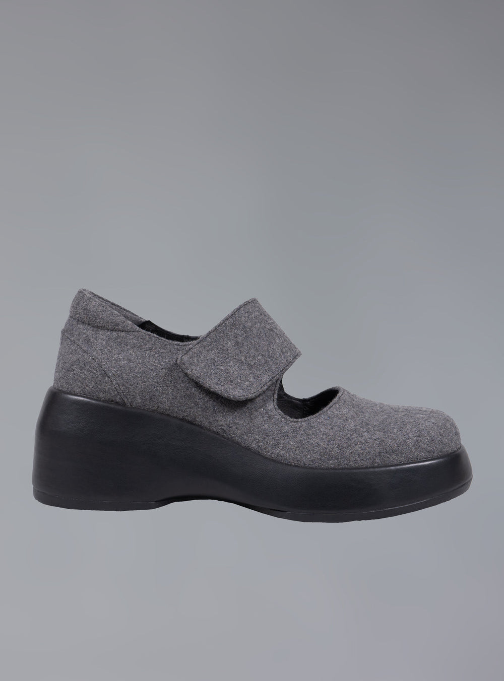 Felt Platform Sandal In Grey UNIF