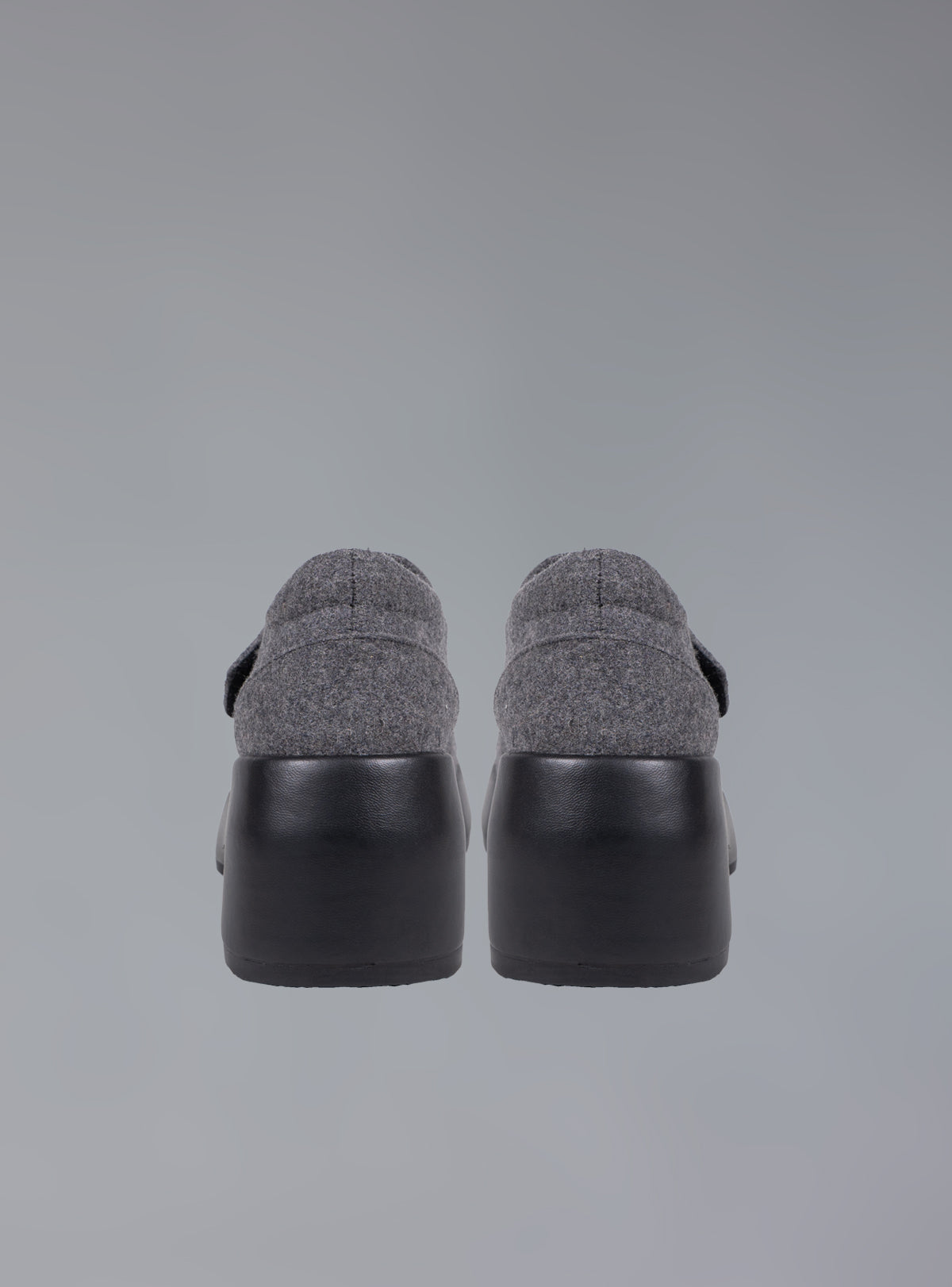 Felt Platform Sandal In Grey UNIF