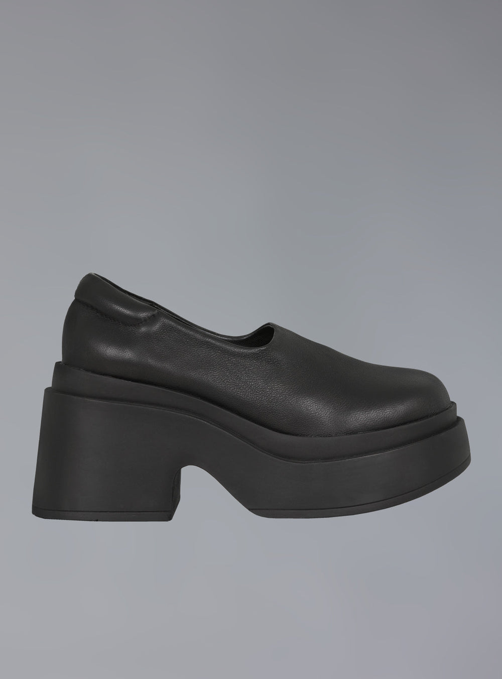 Platform Slip On Shoes in 90s Style UNIF