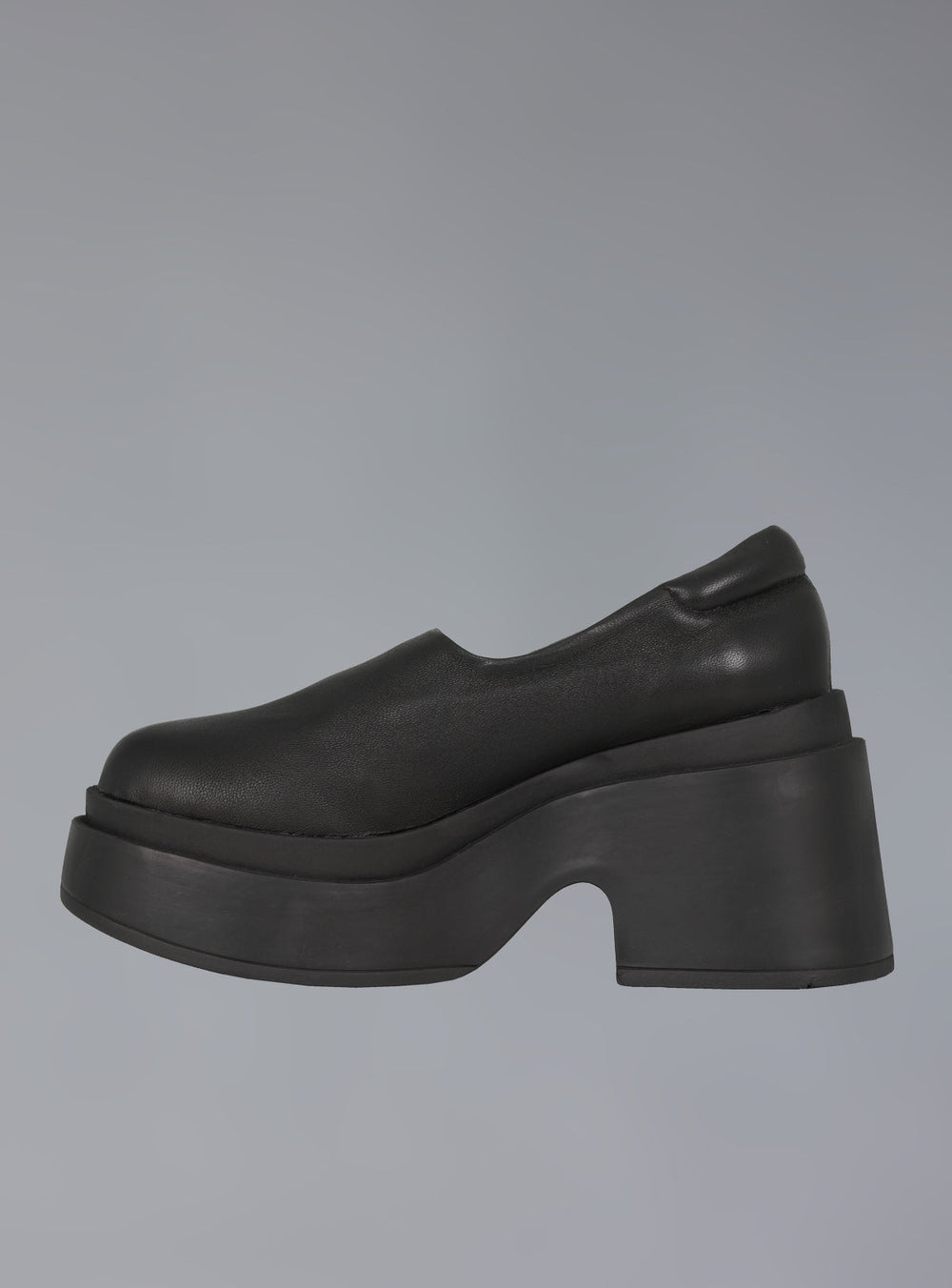 Platform Slip On Shoes in 90s Style UNIF