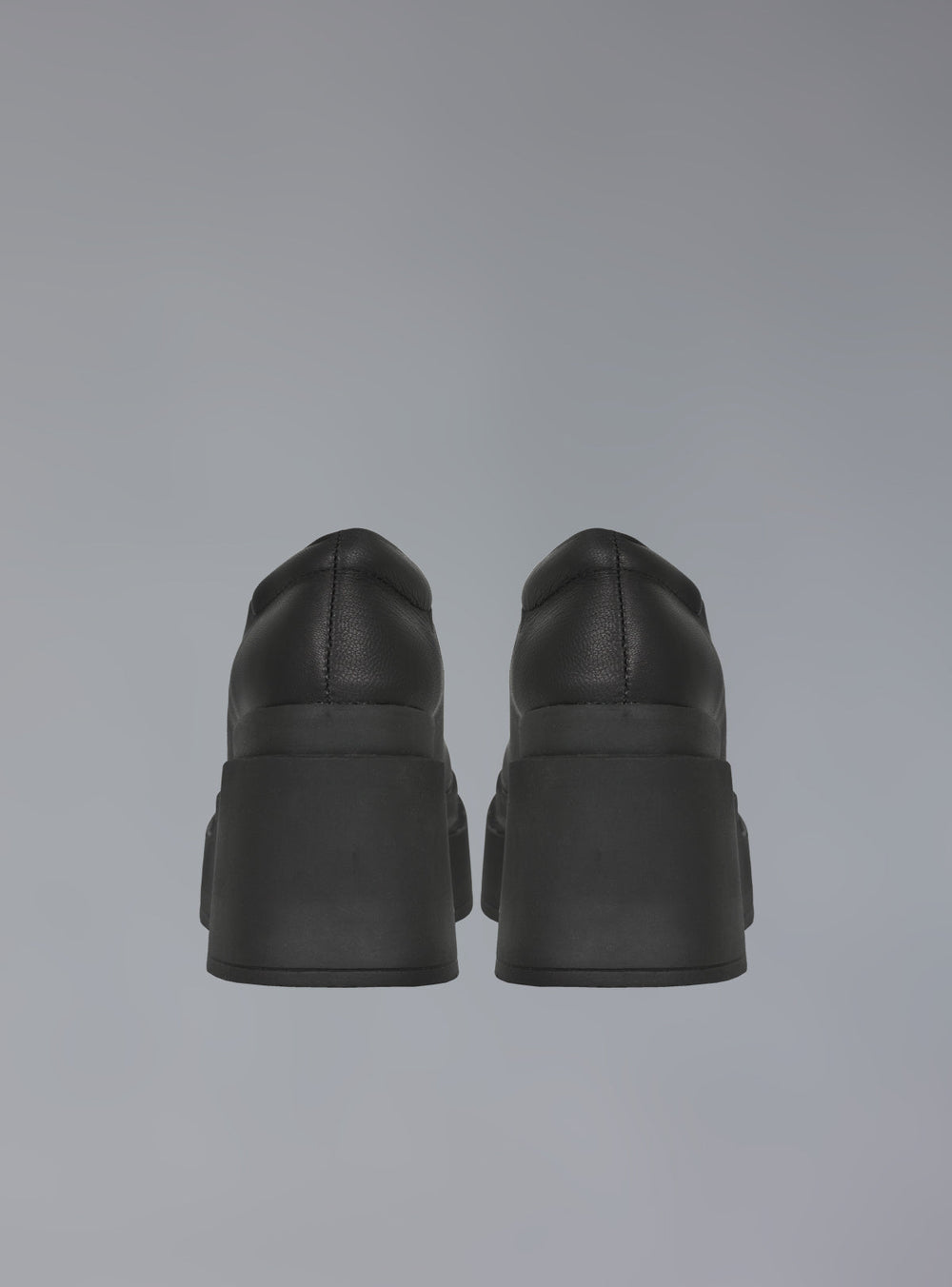 Platform Slip On Shoes in 90s Style UNIF