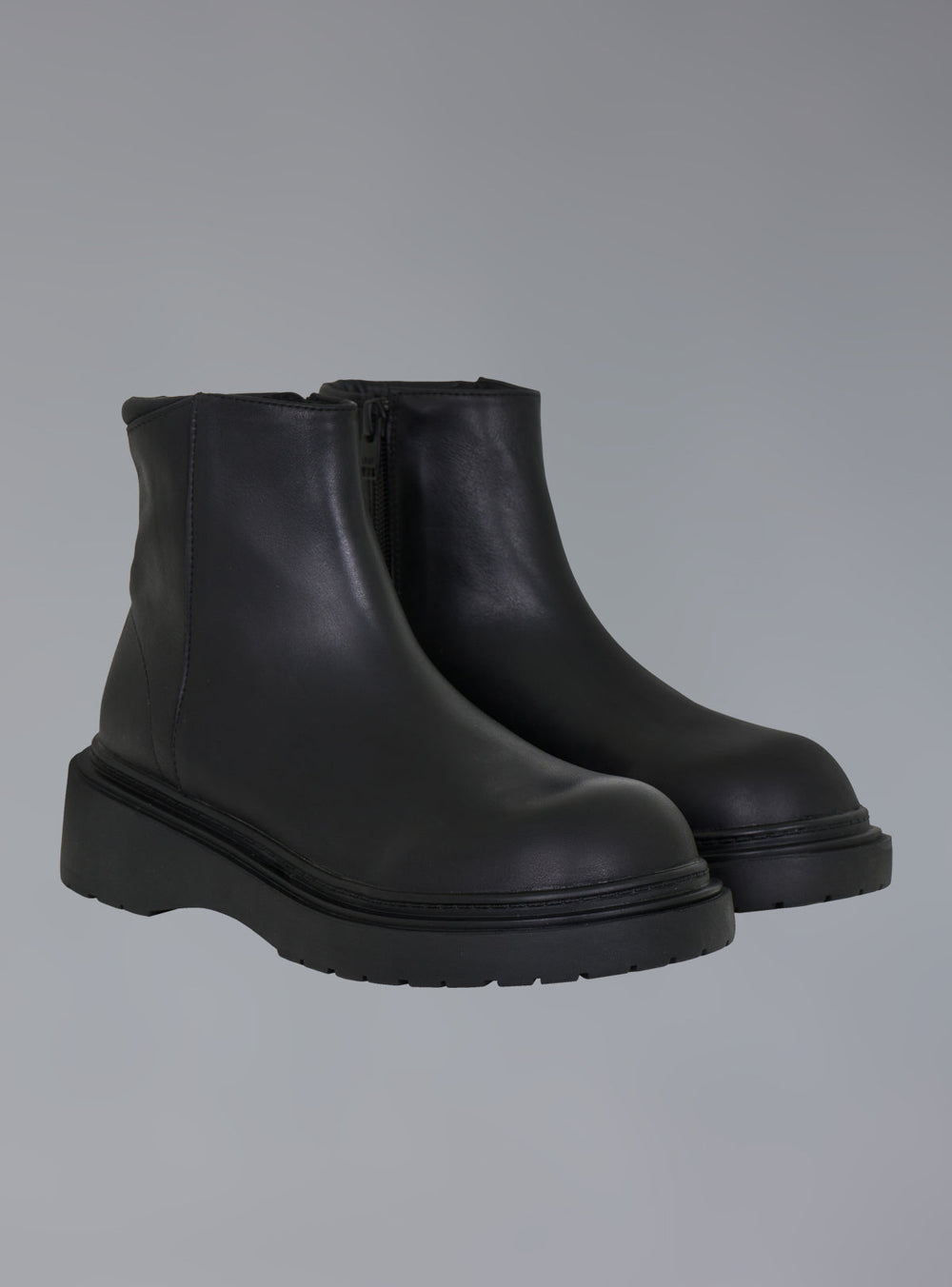 Zip-Up Leather Ankle Boot UNIF