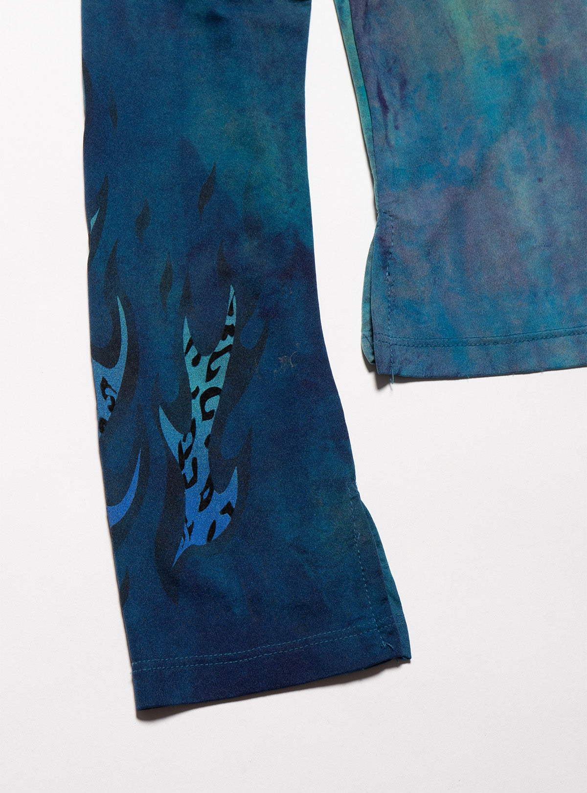 Vintage Fang Flame Top