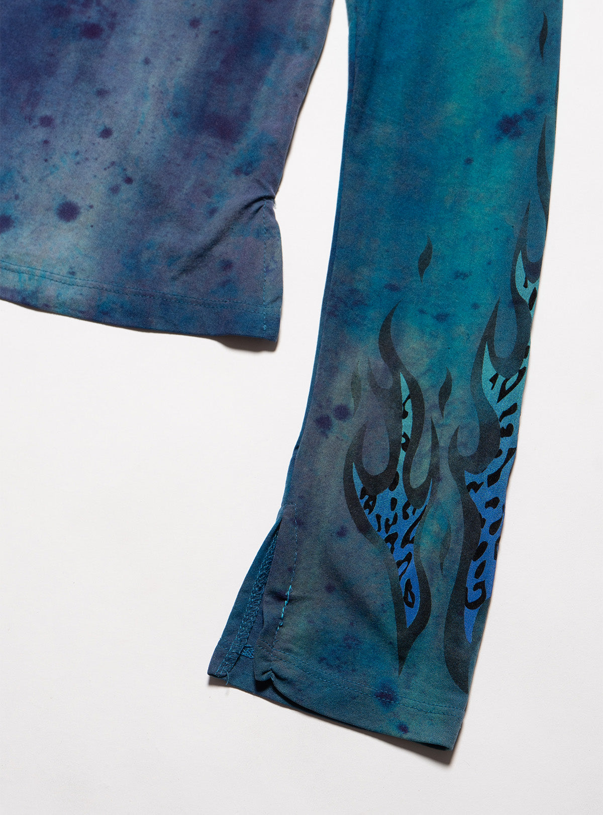 Vintage Fang Flame Top