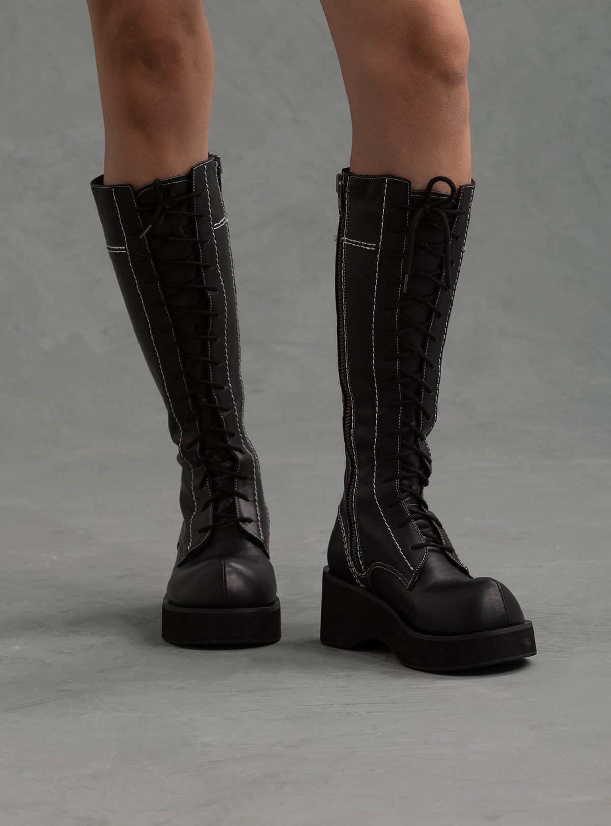 Phalt Boot