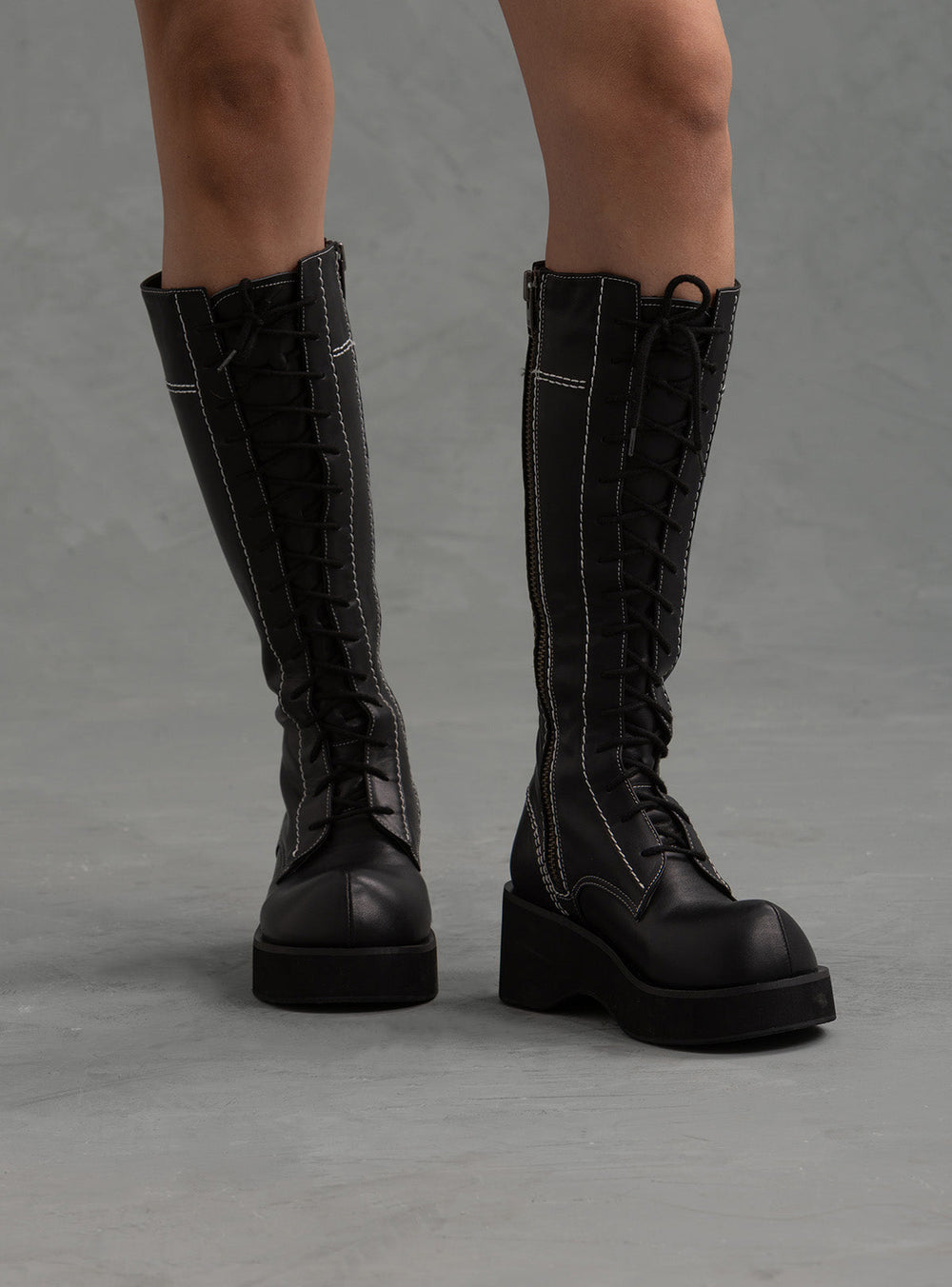 Phalt Boot