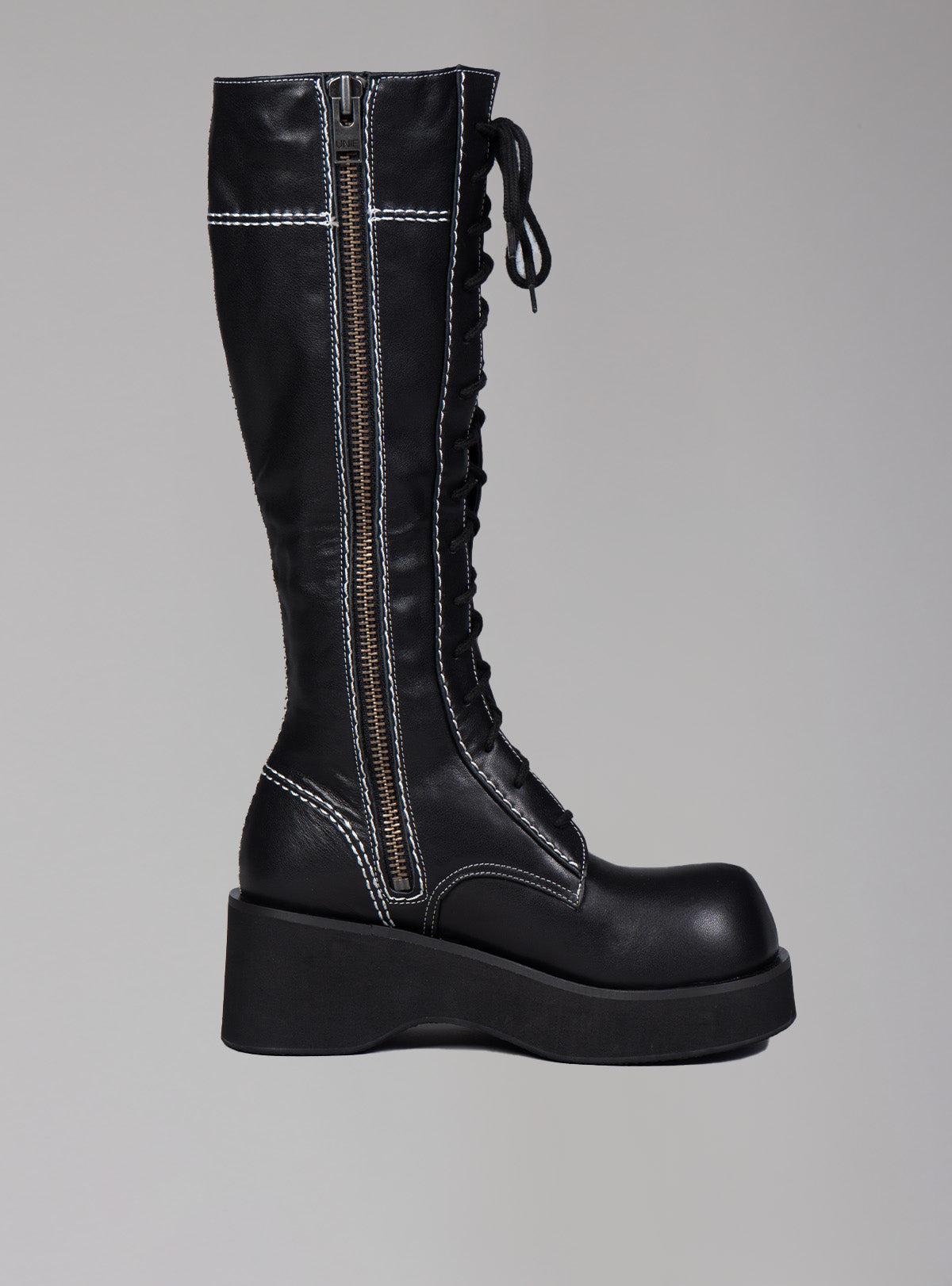 Phalt Boot