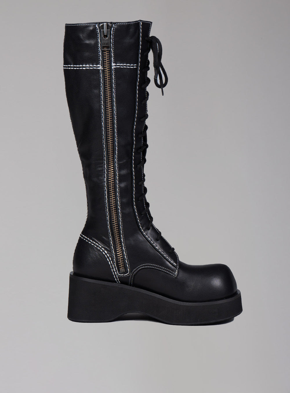 Phalt Boot